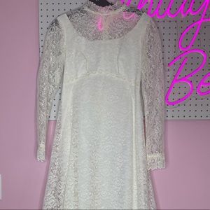 Vintage Lace Wedding Dress